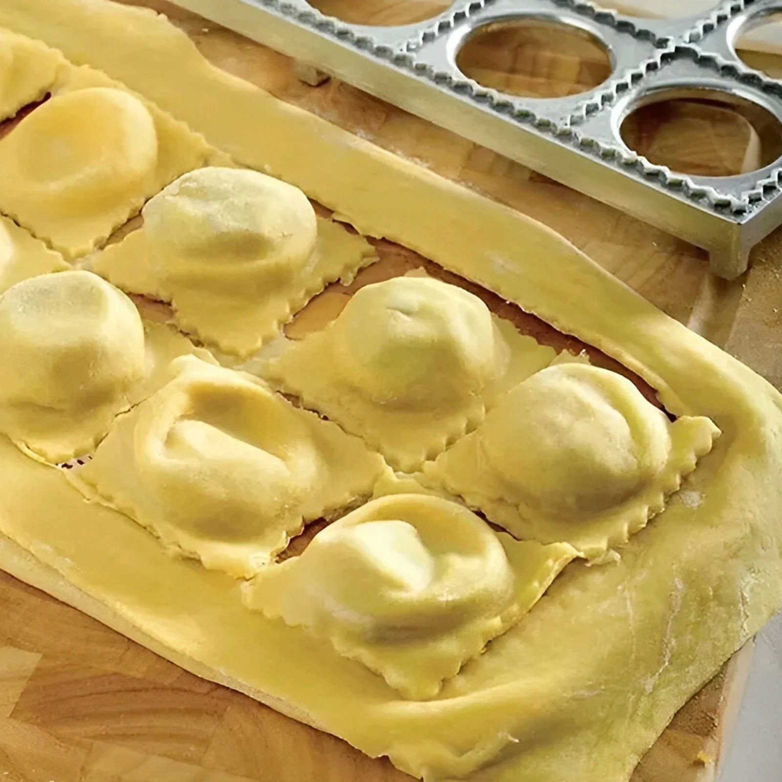 Dumpling Mold 12 Holes Ravioli - Kitchen Gadgets China ulasan dan harga